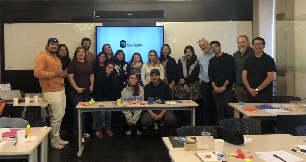 Workshop de Creatividad para la Innovación reunió a participantes en torno al diseño y la colaboración interdisciplinaria